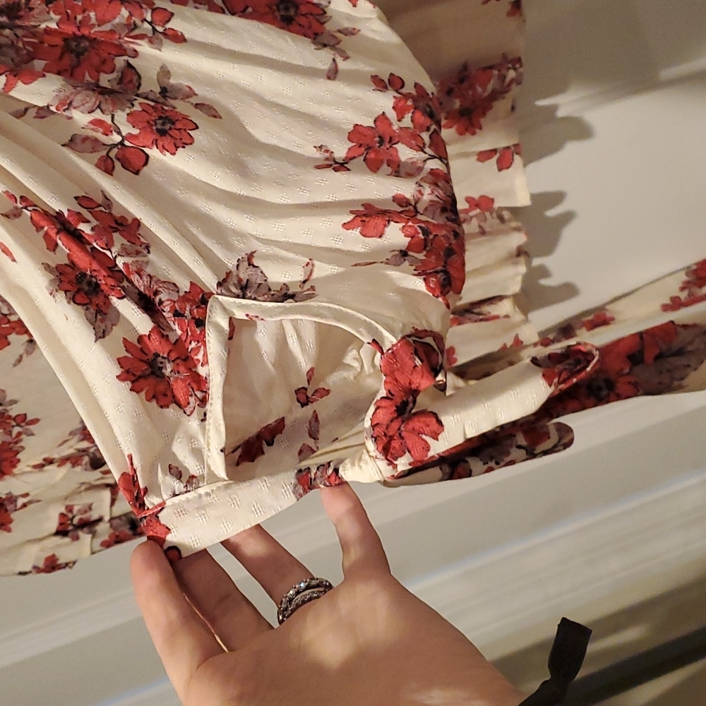 Eri and Ali boho floral print top - Picture 4 of 5